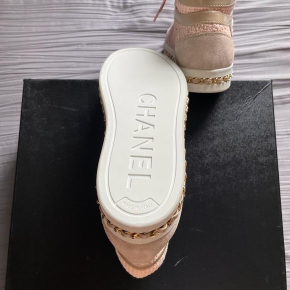 BRAND NEW Chanel sneakers!! %100 authentic like all of my products :) - Picture 2 of 7